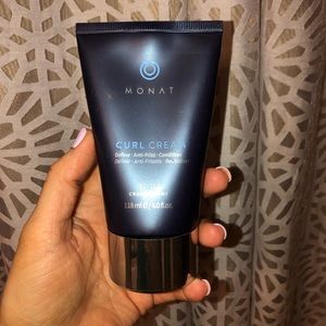 Monat Curl Cream